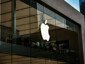 Apple Challenges UK Overcharge Verdict